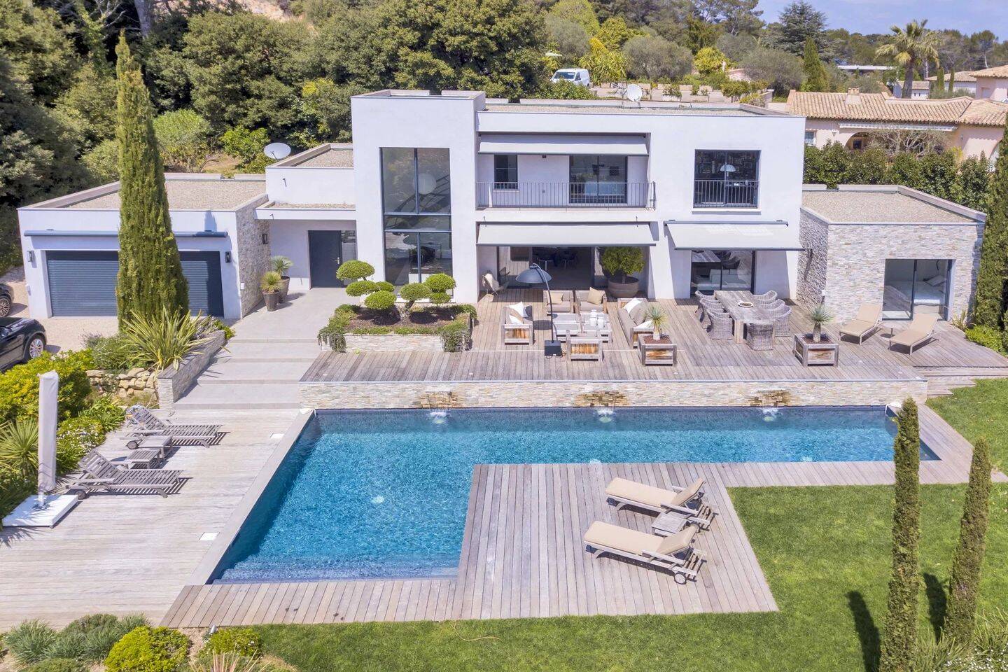 Maison 7 pièces 250 m² · à Mougins · 250 m² · 2 700 000 €