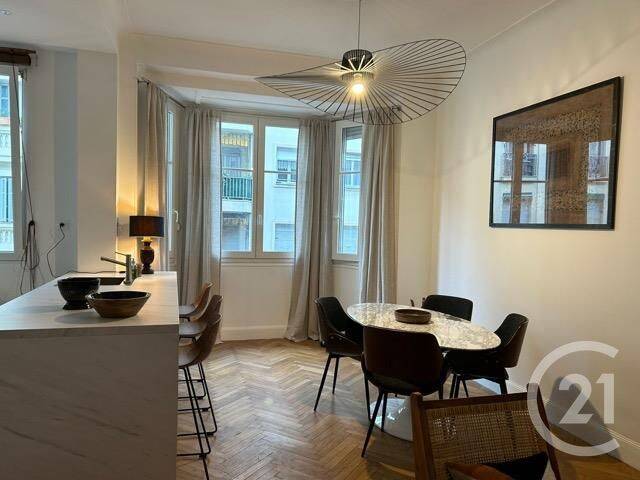 Appartement 2 pièces 52 m² · à Nice · 51,6 m² · 1 210 €
