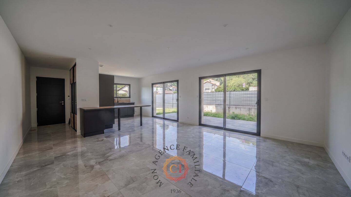 Maison 4 pièces 105 m² · à Volvic · 105 m² · 355 000 €