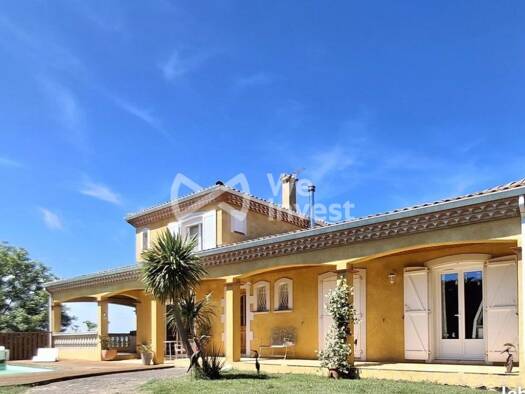 Maison à vendre 405 000 € 7 pièces 4 chambres 198 m² 2 400 m² de terrain Rural Nord et Rural Est Castres 81100