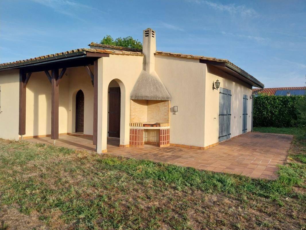 Maison 4 pièces 137 m² · à Sadirac · 137 m² · 304 500 €