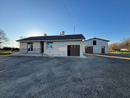 Maison de plain-pied à vendre 140 000 € 4 pièces 3 chambres 75 m² 2 020 m² de terrain Sagy 71580