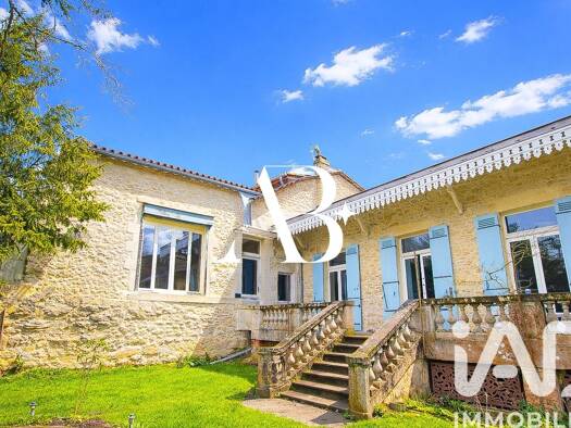 Maison à vendre 430 000 € 8 pièces 3 chambres 291 m² 2 401 m² de terrain Saint-Macaire 33490