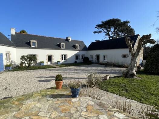 Demeure à vendre 549 000 € 11 pièces 7 chambres 280,6 m² 4 282 m² de terrain Plozévet 29710