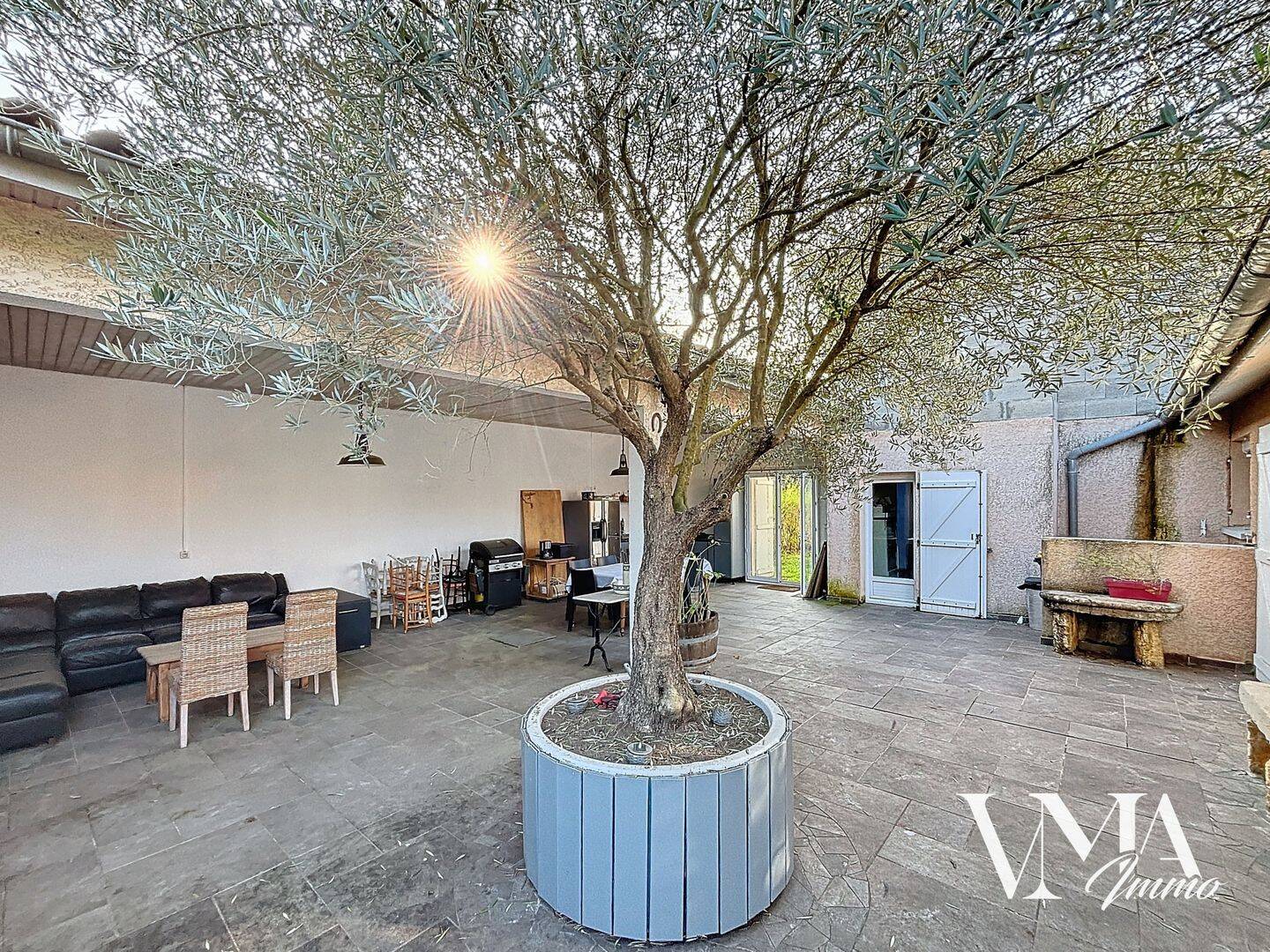 Maison 8 pièces 190 m² · à Anse · 190 m² · 575 000 €