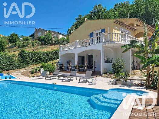 Maison à vendre 845 000 € 9 pièces 5 chambres 200 m² 1 500 m² de terrain Les Adrets-de-l'Estérel 83600