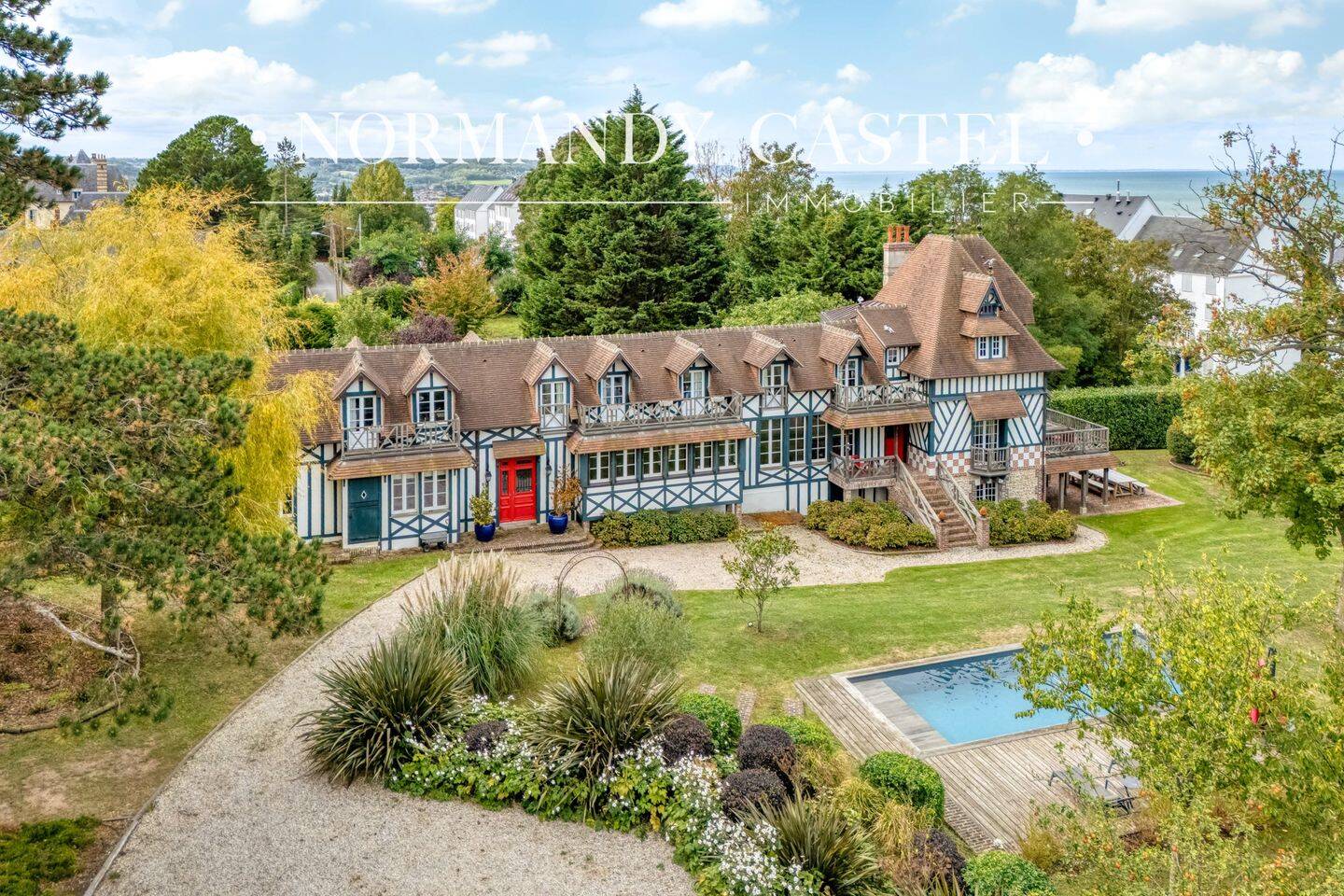 Maison 12 pièces 383 m² · à Trouville-sur-Mer · 383 m² · 3 750 000 €