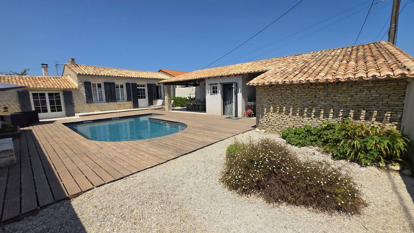 Maison 8 pièces 176 m² · à Saint-Georges-d'Oléron · 176 m² · 798 400 €