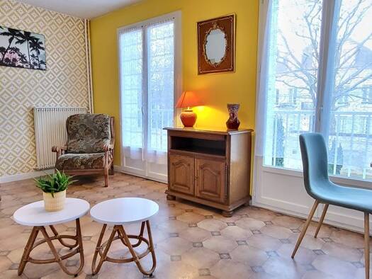 Appartement à louer 558 € 2 pièces 1 chambre 36 m² Étage 1/4 Briand Leclerc Sens 89100