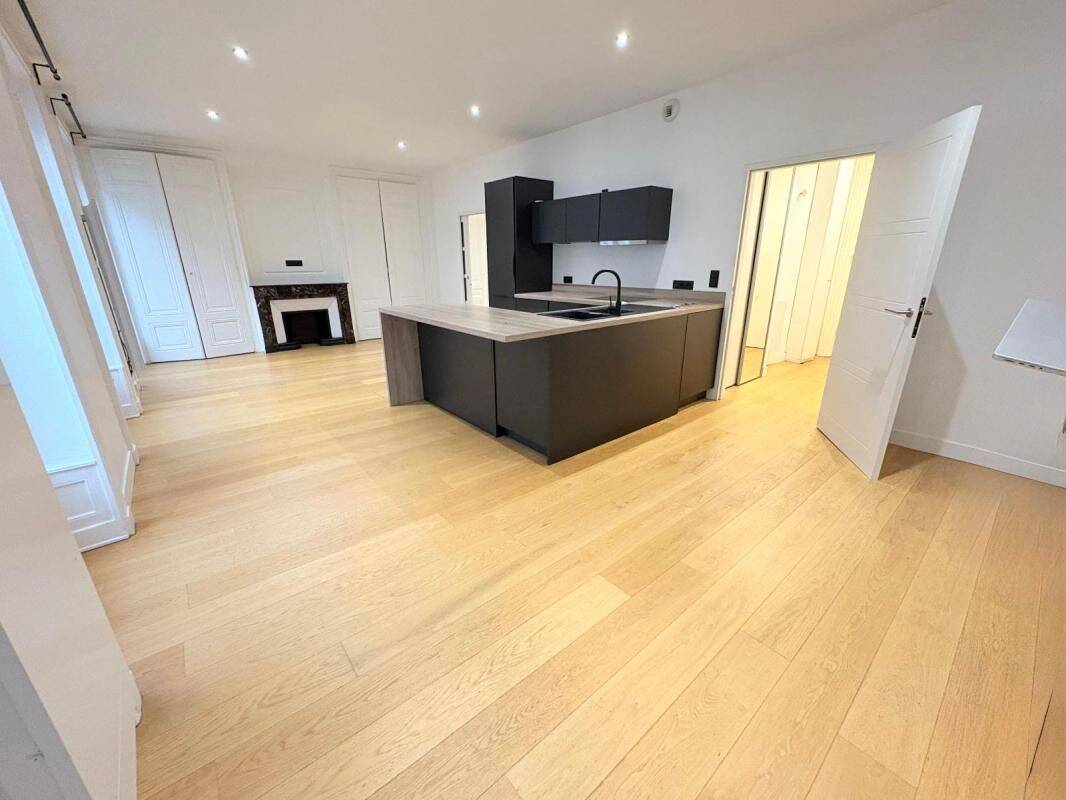 Appartement 2 pièces 67 m² · à Lyon 2ème Arrondissement · 67 m² · 1 400 €/mois