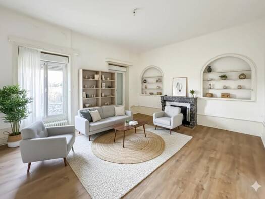 Château à vendre 640 000 € 20 pièces 7 chambres 316 m² 4 000 m² de terrain Seyssel 01420