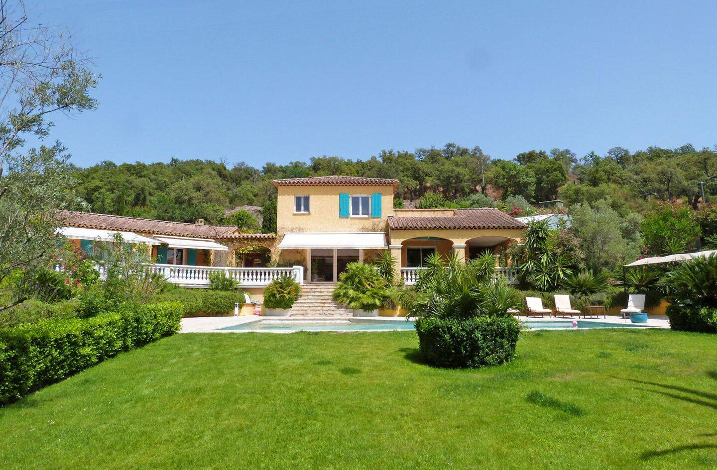 Maison 8 pièces 356 m² · à Grimaud · 356 m² · 2 150 000 €