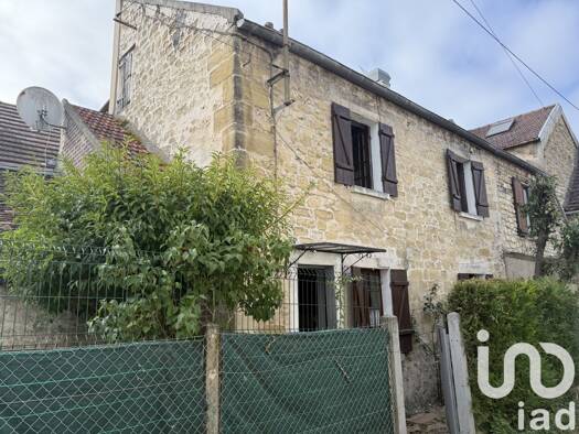 Maison à vendre 179 000 € 3 pièces 2 chambres 52 m² 88 m² de terrain Neuville-sur-Oise 95000