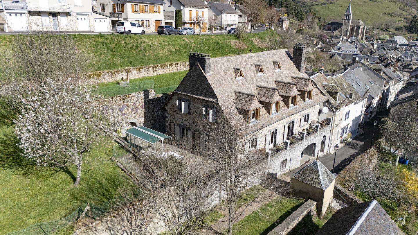 Maison de Caractère à Chaudes Aigues
