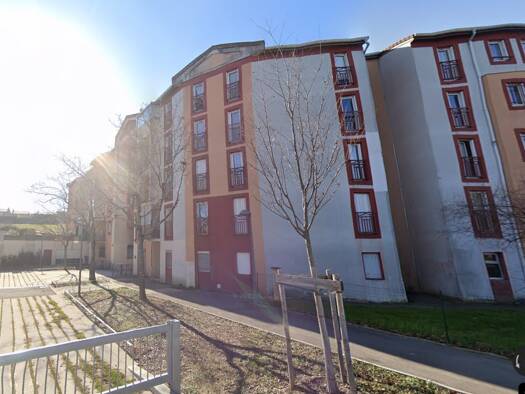 Local commercial à vendre 85 000 € 42 m² de surface de vente Basses-Barolles Saint-Genis-Laval 69230