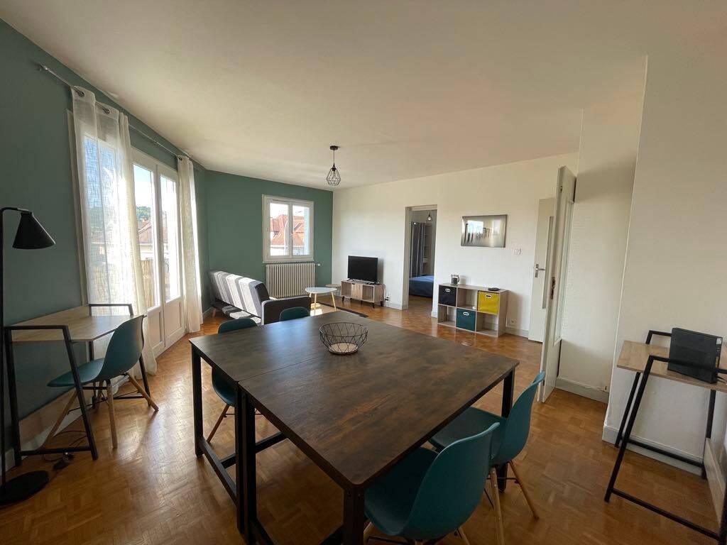 Appartement 4 pièces 81 m² · à Brive-la-Gaillarde · 81 m² · 430 €