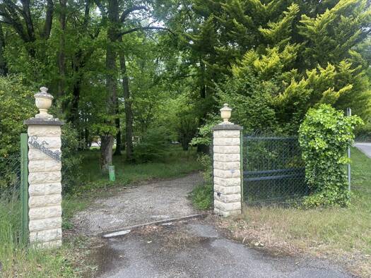 Maison de plain-pied à vendre 324 000 € 6 pièces 4 chambres 192 m² 4 500 m² de terrain Saint-Brice 16100