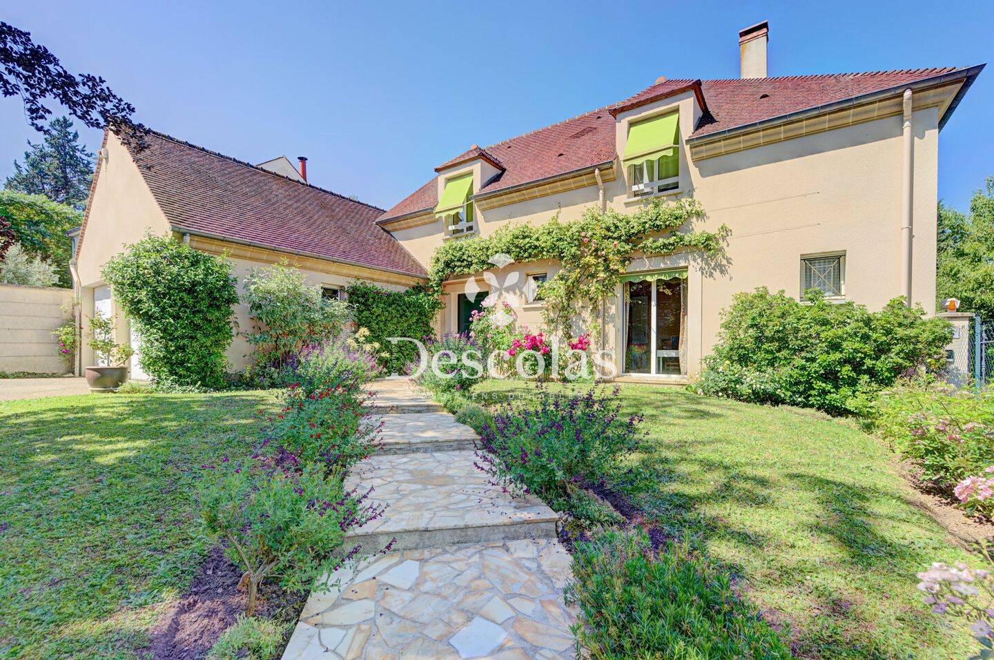 Maison 7 pièces 216 m² · à Saint-Germain-en-Laye · 216,4 m² · 1 279 000 €