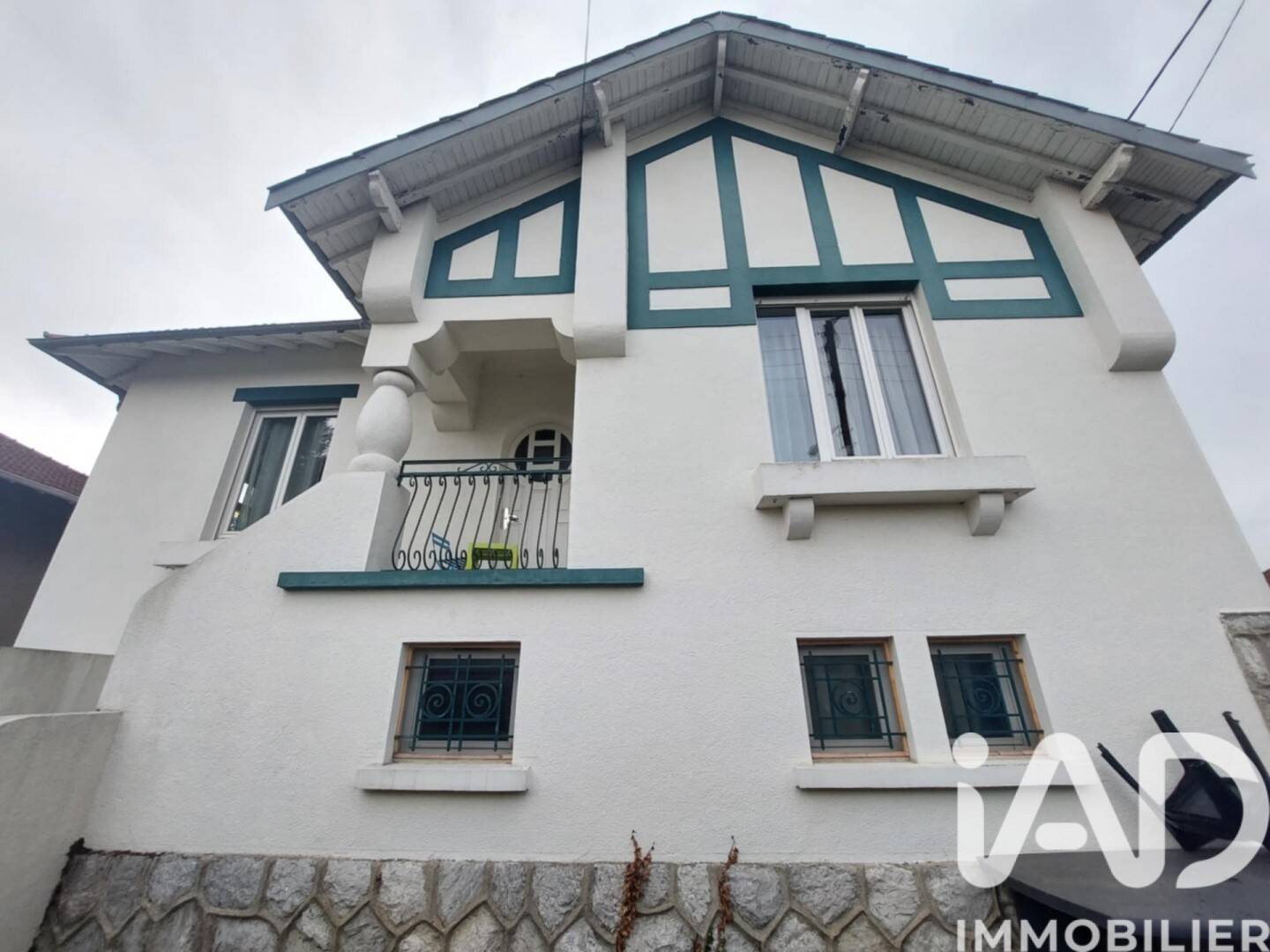 Maison 6 pièces 190 m² · à Séméac · 190 m² · 242 000 €