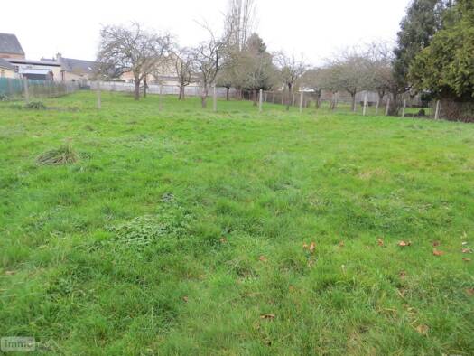 Terrain constructible à vendre 33 000 € 1 700 m² de terrain Vire Normandie 14500