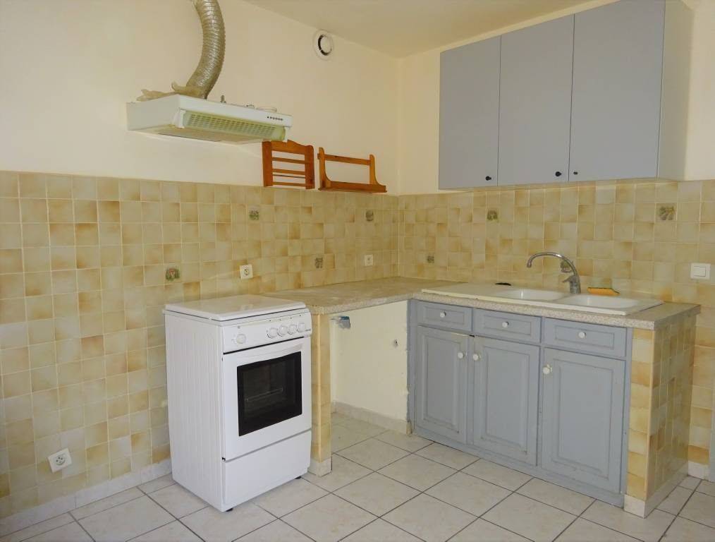 Appartement 4 pièces 90 m² · à Aramon · 90 m² · 730 €