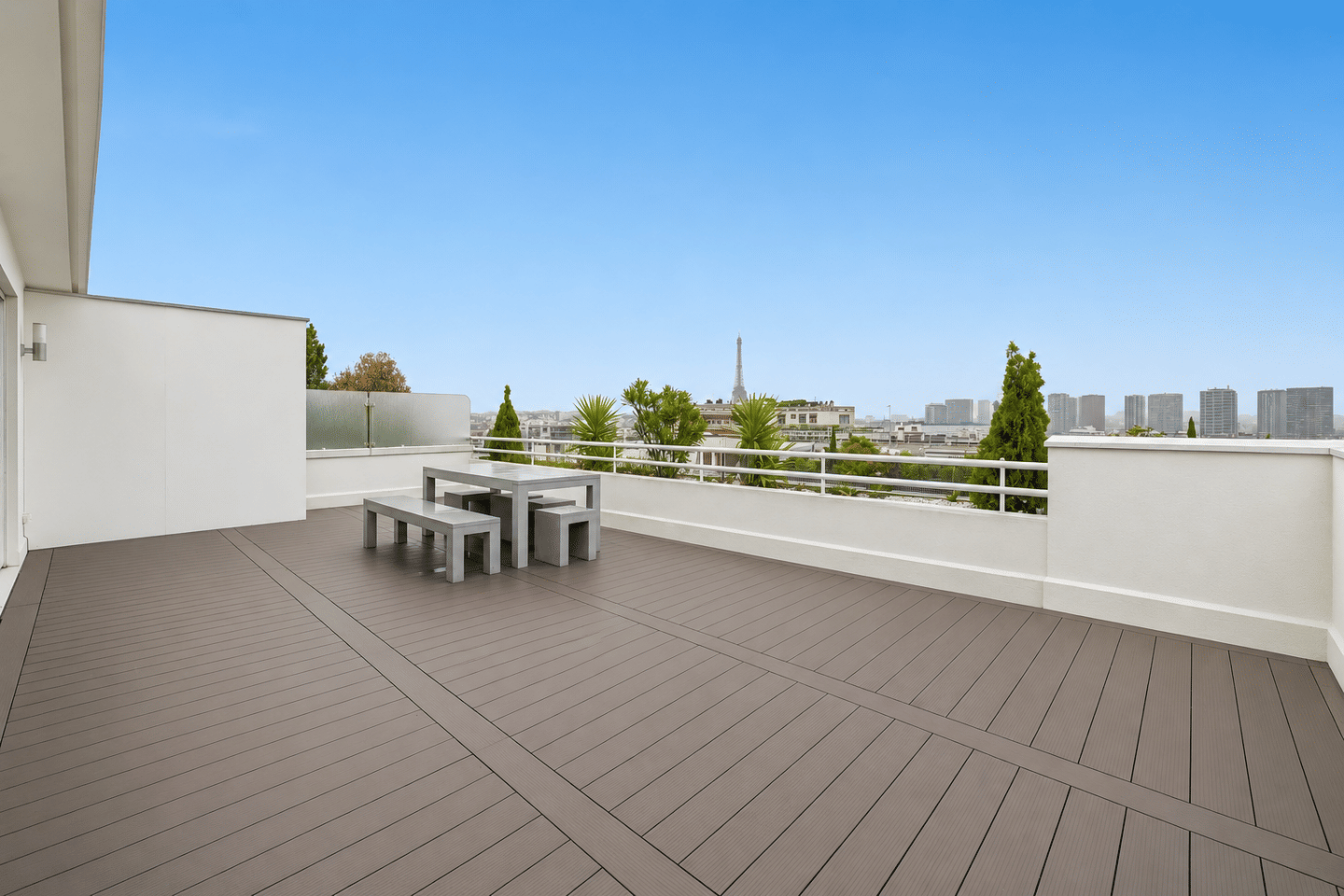 Appartement 6 pièces 165 m² · à Paris 16ème Arrondissement · 165 m² · 8 950 €