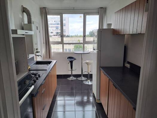 Appartement à vendre 150 000 € 4 pièces 3 chambres 70 m² Étage 4/10 Le Bois Saint Louis Orvault 44700