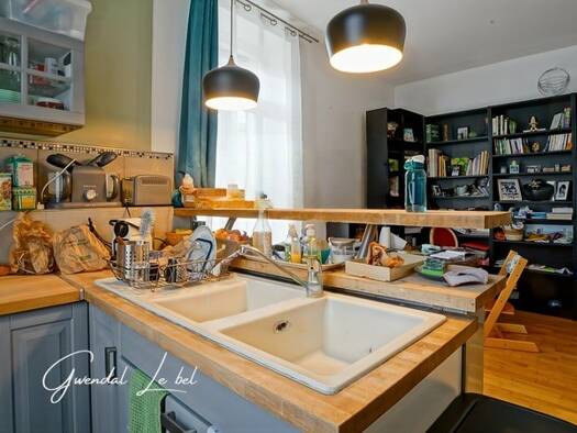 Immeuble à vendre 330 000 € 130 m² Beaucaire Nîmes 30000