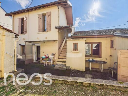 Maison à vendre 130 000 € 4 pièces 2 chambres 57 m² 144 m² de terrain Carrousel Dijon 21000