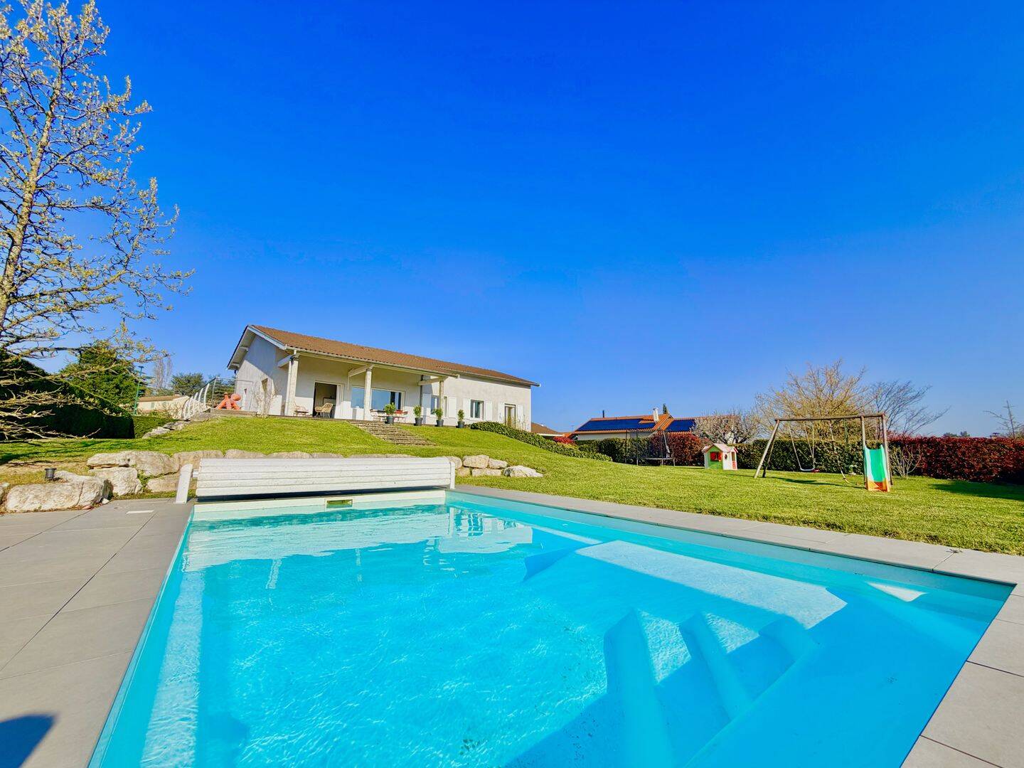 Maison 7 pièces 170 m² · à Chazay-d'Azergues · 170 m² · 795 000 €