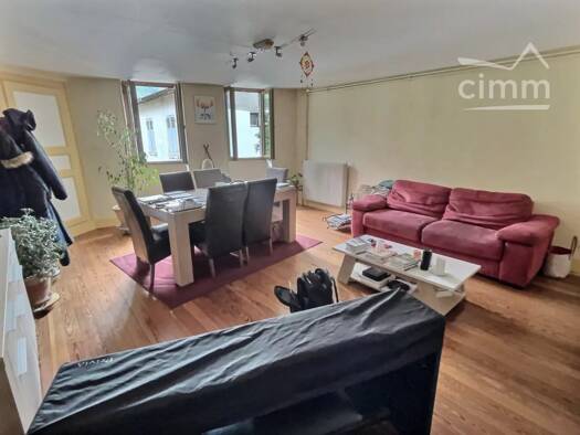 Appartement à vendre 249 000 € 4 pièces 2 chambres 123,7 m² Étage 1/2 Montmélian 73800