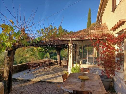 Villa à vendre 499 200 € 4 pièces 3 chambres 130 m² 1 391 m² de terrain Vaugines-Les Faisses-Peyrard Draguignan 83300