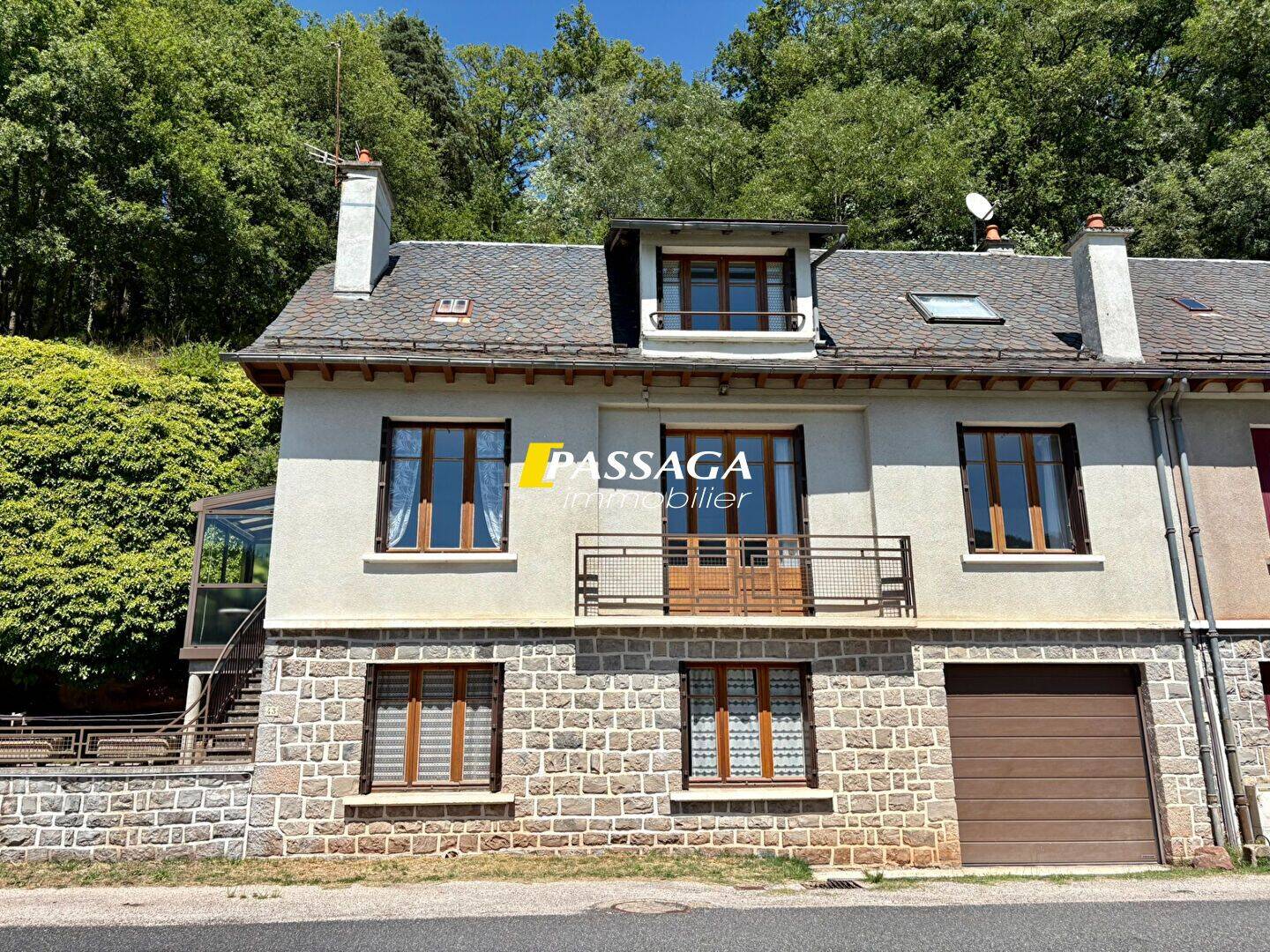 Maison 6 pièces 128 m² · à Saint-Laurent-d'Olt · 128,2 m² · 130 000 €