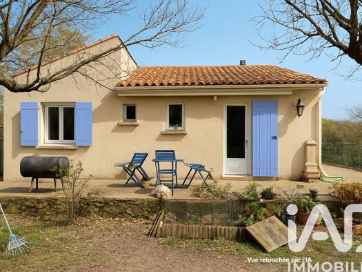 Maison de plain-pied à vendre 200 000 € 3 pièces 2 chambres 59 m² 2 320 m² de terrain Fons-sur-Lussan 30580