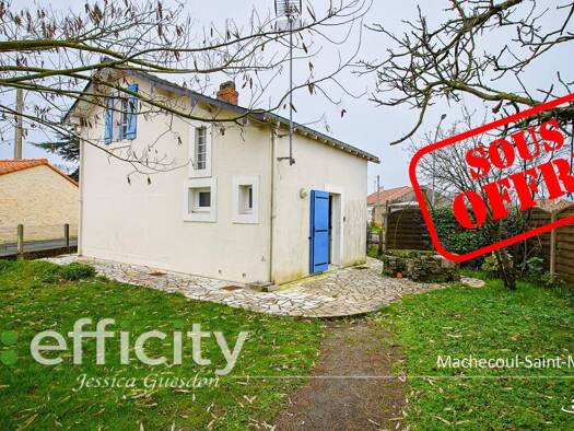 Maison de ville à vendre 149 000 € 3 pièces 2 chambres 60 m² 312 m² de terrain Est Machecoul-Saint-Même 44270