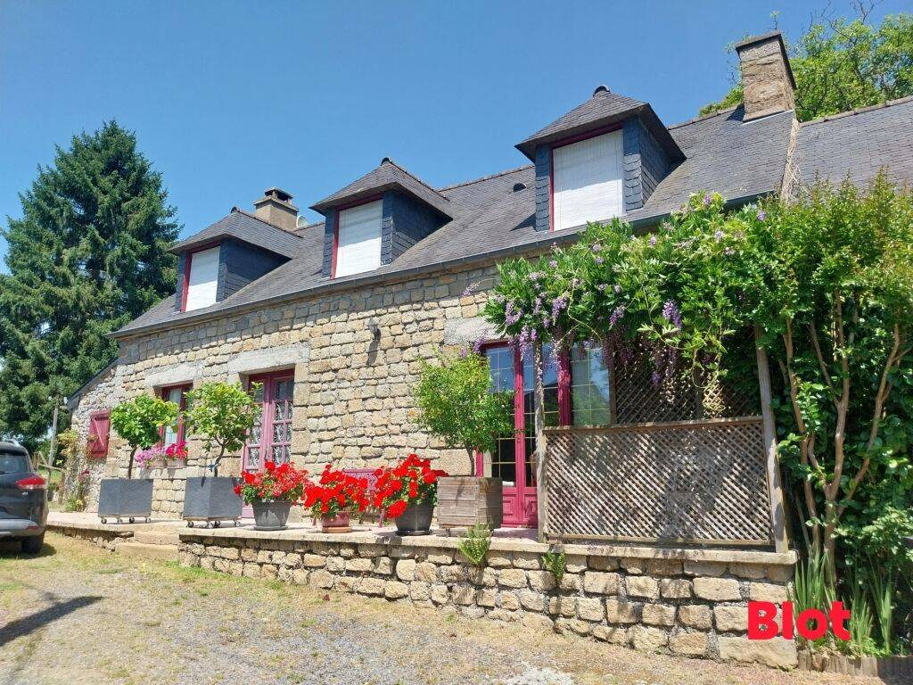Maison 6 pièces 125 m² · à Saint-Germain-en-Coglès · 125 m² · 199 900 €