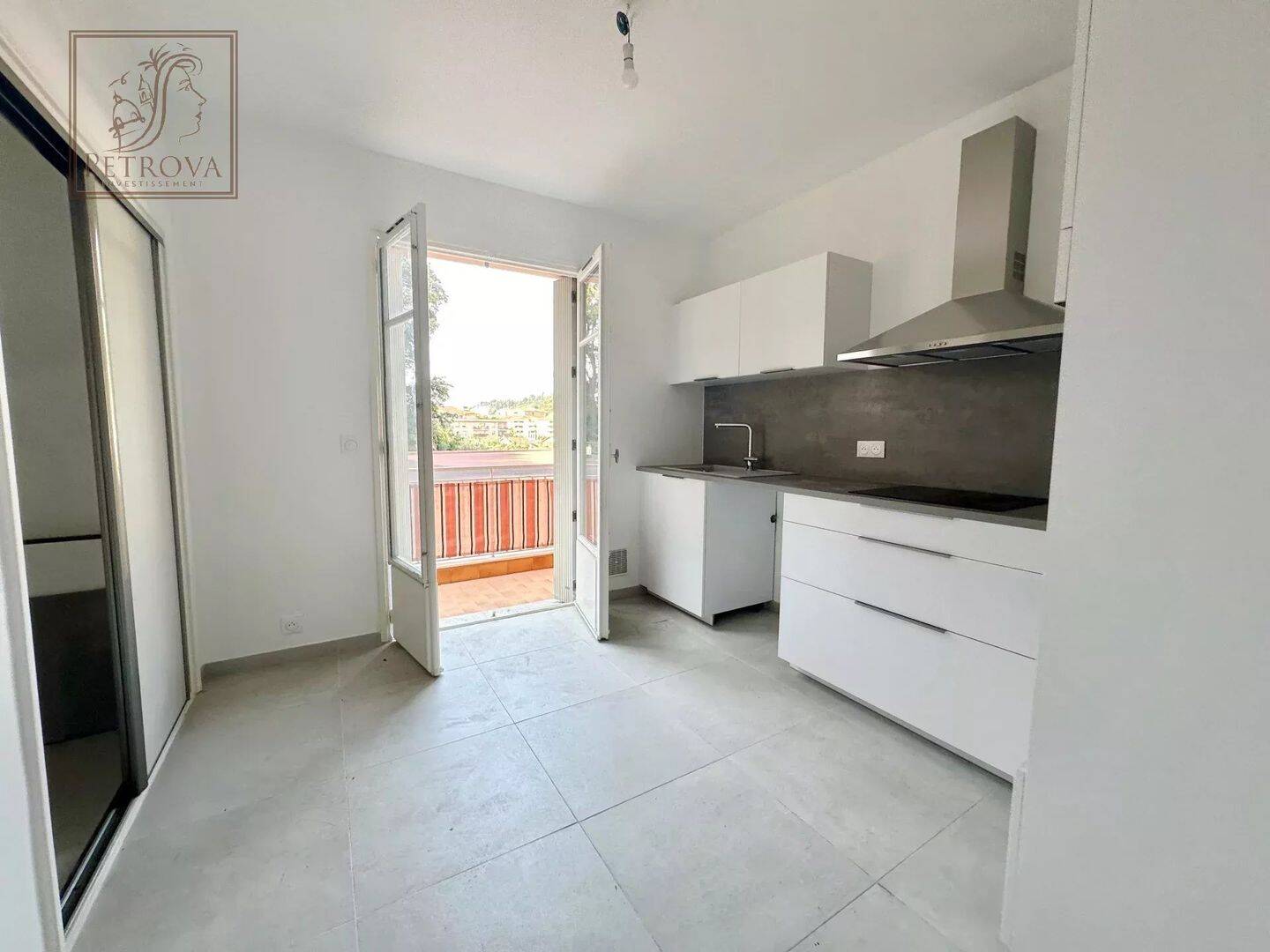 Appartement 3 pièces 75 m² · à Saint-André-de-la-Roche · 75 m² · 1 480 €