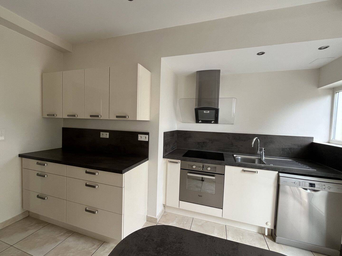 Appartement 4 pièces 100 m² · à Strasbourg · 100 m² · 1 470 €