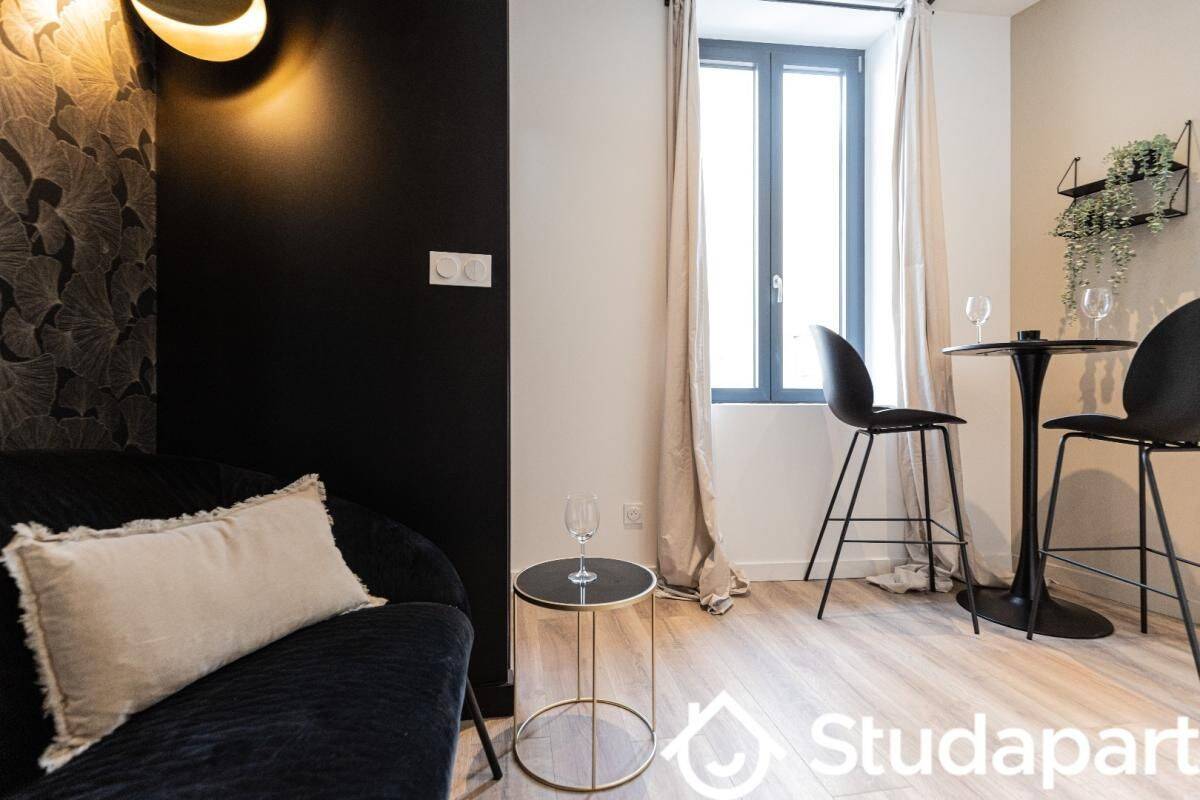 Appartement 2 pièces 24 m² · à Saint-Étienne · 24 m² · 530 €