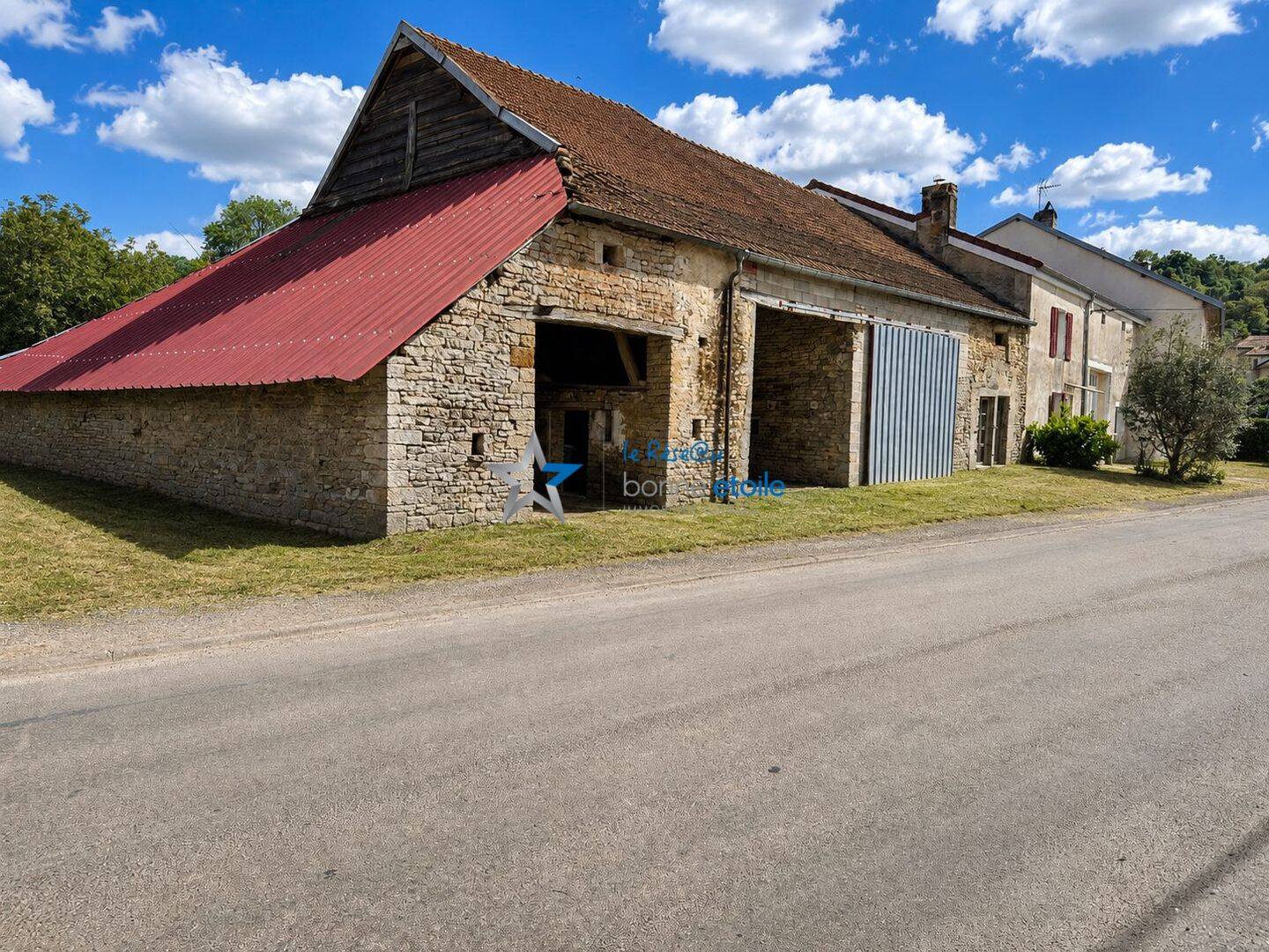 Maison 6 pièces 290 m² · à Belmont · 290 m² · 119 000 €