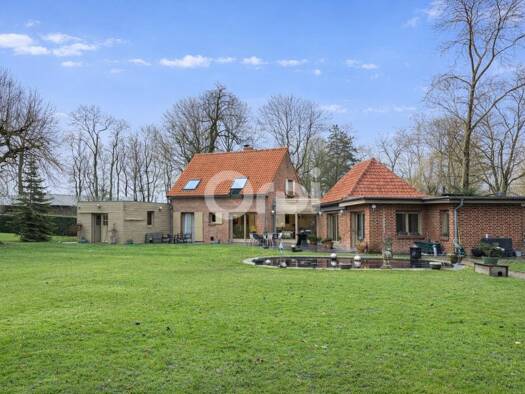 Maison à vendre 1 130 000 € 6 pièces 5 chambres 230 m² 3 178 m² de terrain Cysoing 59830