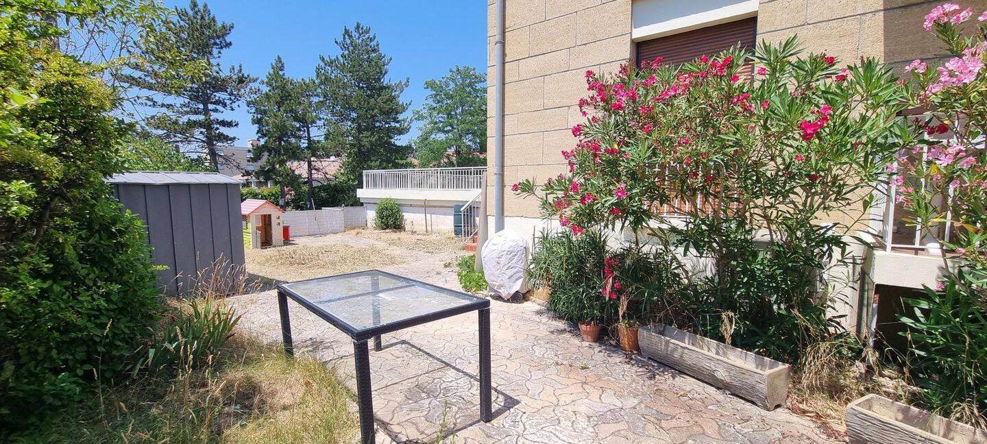 Appartement 4 pièces 100 m² · à Aix-en-Provence · 100 m² · 525 000 €