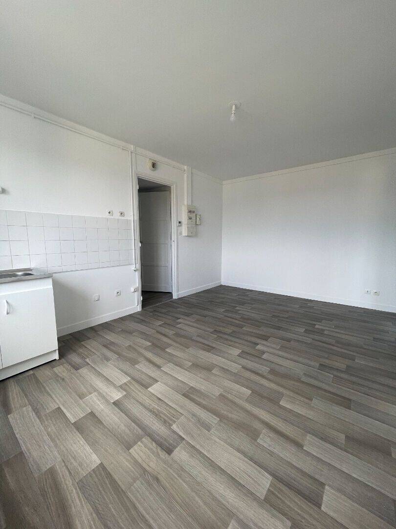 Appartement 2 pièces 43 m² · à Le Chambon-Feugerolles · 43 m² · 373 €
