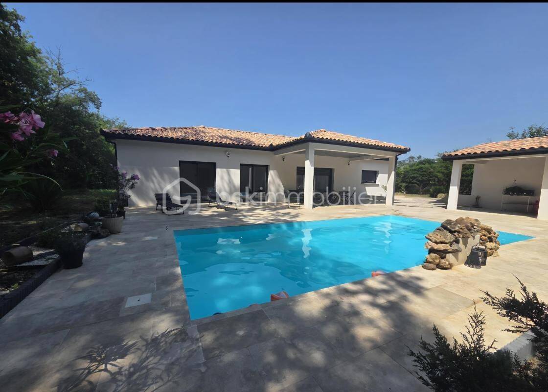 Maison 5 pièces 154 m² · à Caussade · 154 m² · 395 000 €