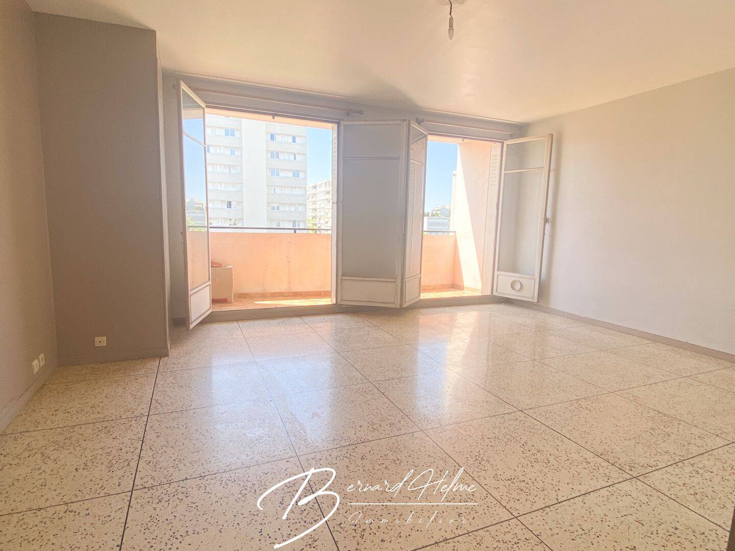 Appartement 3 pièces 71 m² · à Marseille 9ème Arrondissement · 70,8 m² · 183 000 €