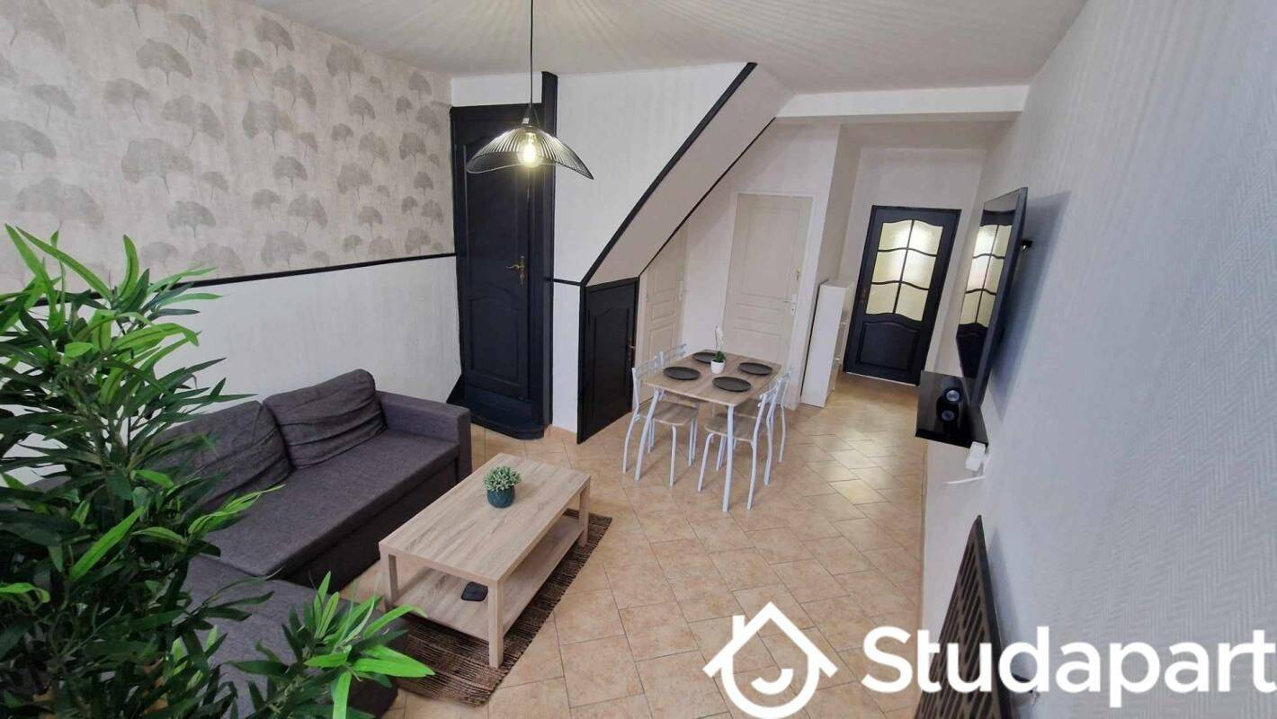 1 pièce 14 m² · à Haubourdin · 14 m² · 450 €