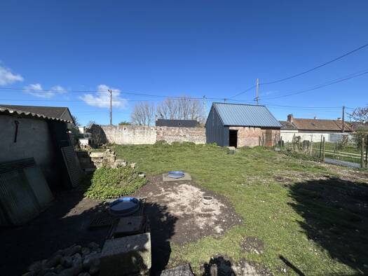 Terrain constructible à vendre 28 000 € 472 m² de terrain Pendé 80230