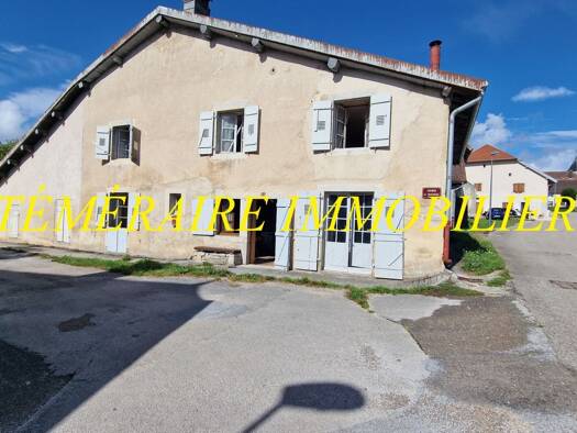 Maison à vendre 80 000 € 6 pièces 4 chambres 114,8 m² 132 m² de terrain Vers-en-Montagne 39300