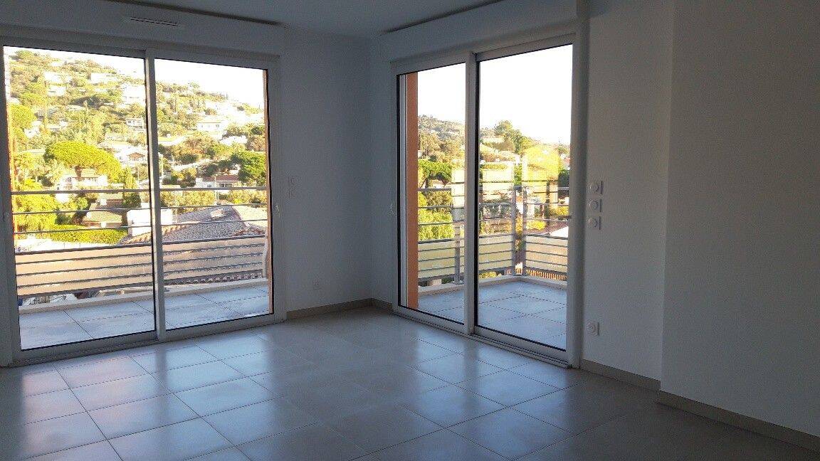 Appartement 2 pièces 43 m² · à Cavalaire-sur-Mer · 43 m² · 818 €
