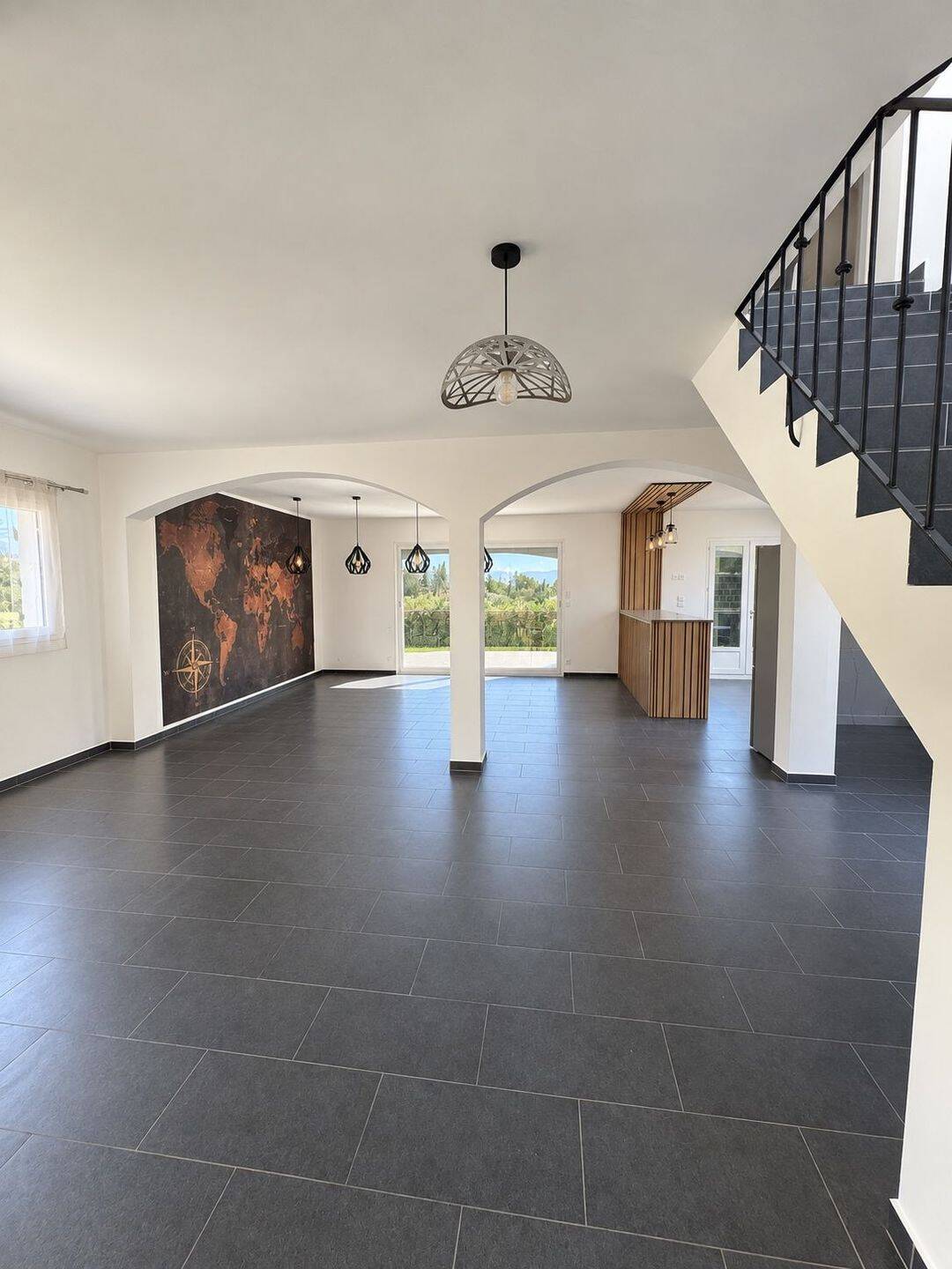 Maison 8 pièces 154 m² · à Aix-en-Provence · 154 m² · 3 220 €/mois